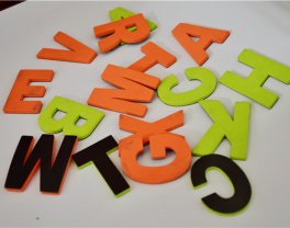 EVA 字母冰箱贴